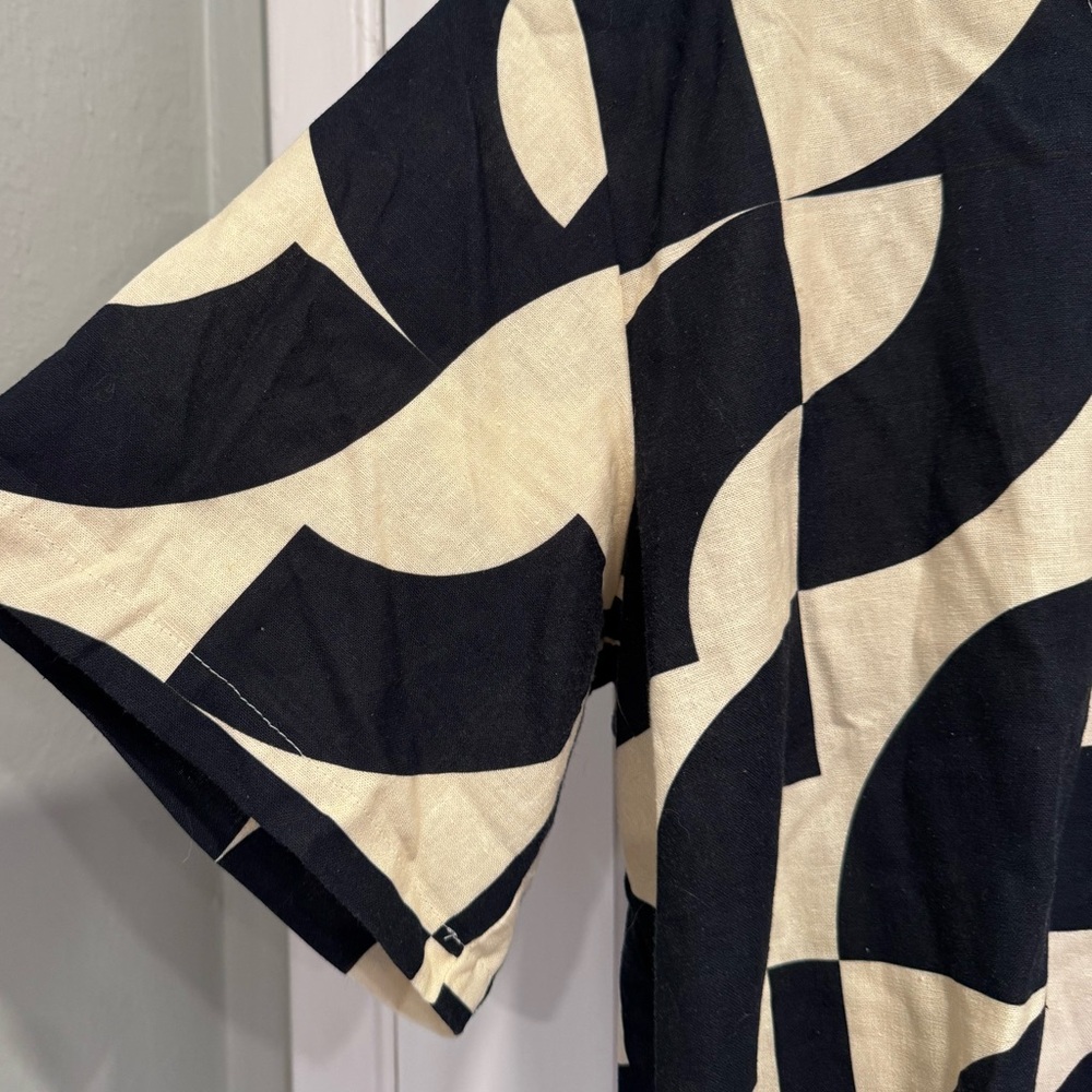 Ersa Fibers Frankie top in Child’s Play black cream Graphic Print Top linen 3XL - Picture 13 of 16